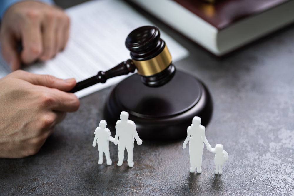 Read more about the article Essential Tips For Navigating Child Custody